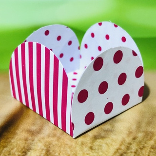 50~350 Forminhas Listras Poá Branco/Pink Para Doces 4 Pétalas 3,3X3,3X2,2  10.43 (Nc Toys Simples)// em Oferta na Shopee