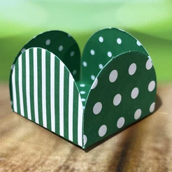 50~350 Forminhas Listras Poá Verde/Branco Para Doces 4 Pétalas 3,3X3,3X2,2 10.38 (Nc Toys Simples)//