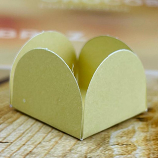 50~350 Forminhas Para Doces Bege 4 Pétalas 10.94  (Nc Toys Simples) em Oferta na Shopee