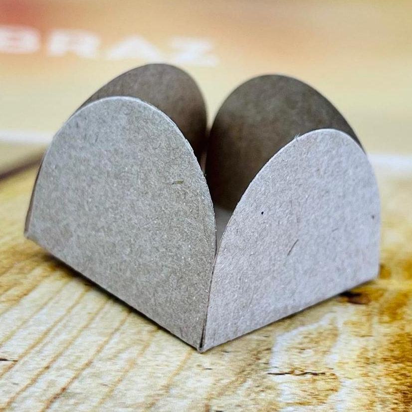 50~450 Forminhas Kraft Para Doces 4 Pétalas 3,3X3,3X2,2  10.90 (Nc Toys Simples)