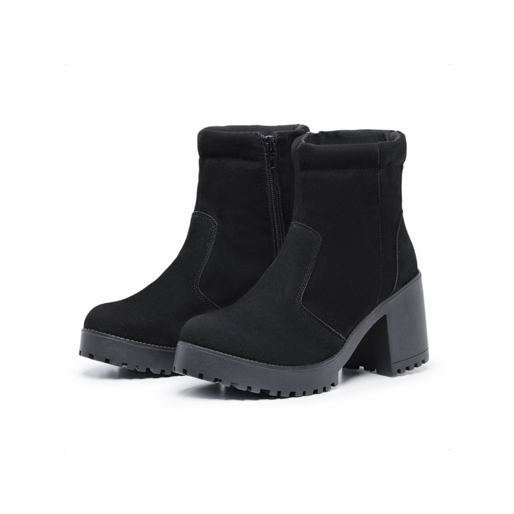 Bota Coturno Feminino Liso Com Salto Tratorado Cano Curto Macio Oferta