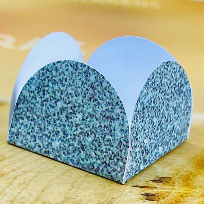 50~450 Forminhas Para Doces Imitação Glitter Prata 4 Pétalas 10.83 (Nc Toys Simples)