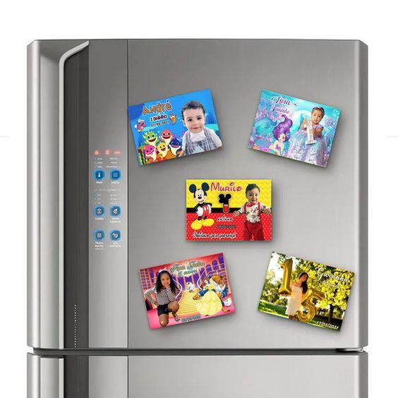 15 Unidades Mini IMÃ de Geladeira personalizado - Kit 15 unidades - ALTA QUALIDADE- foto polaroid imã logo de empresa ou lembrancinha personalizada acabamento bopp holografico ou brilho