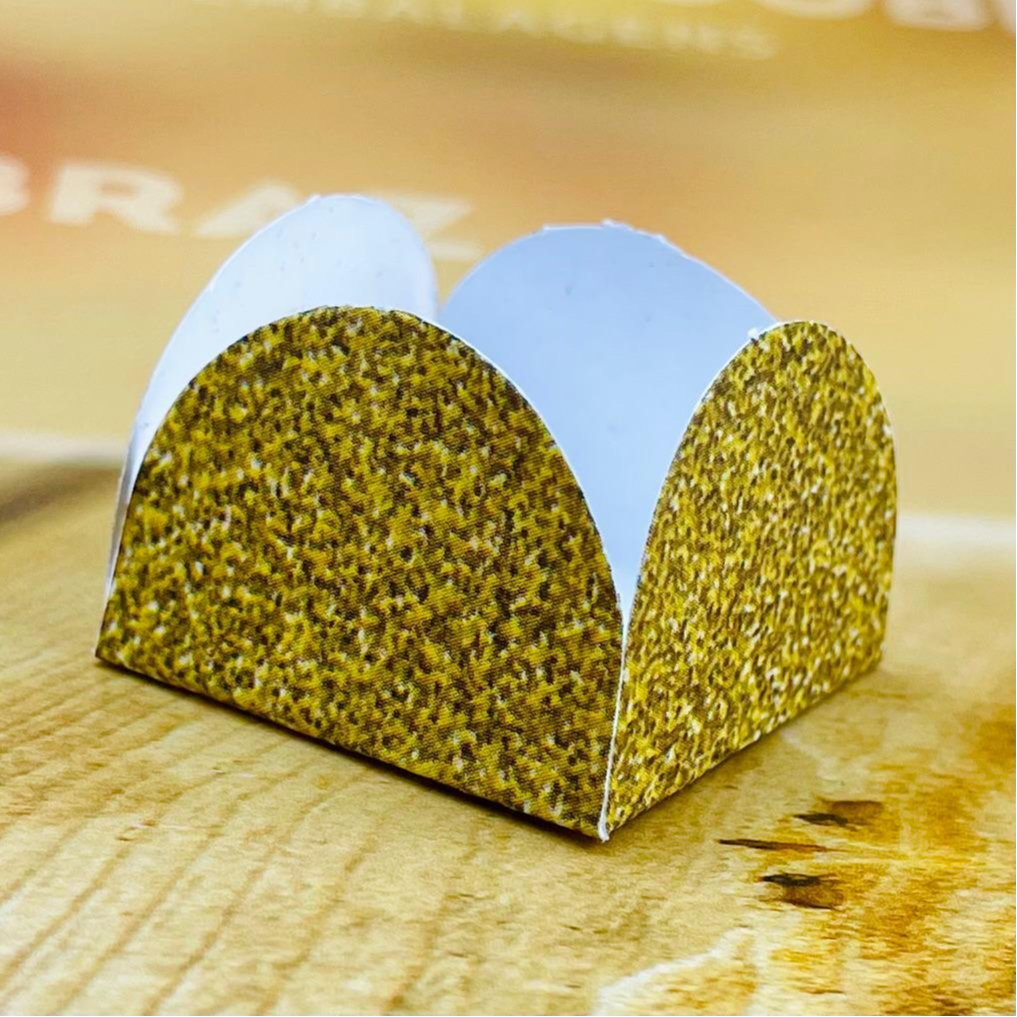 50~350  forminha 4 Pétalas para doces COR IMITAÇÃO GLITTER OURO 10.82 em Oferta na Shopee