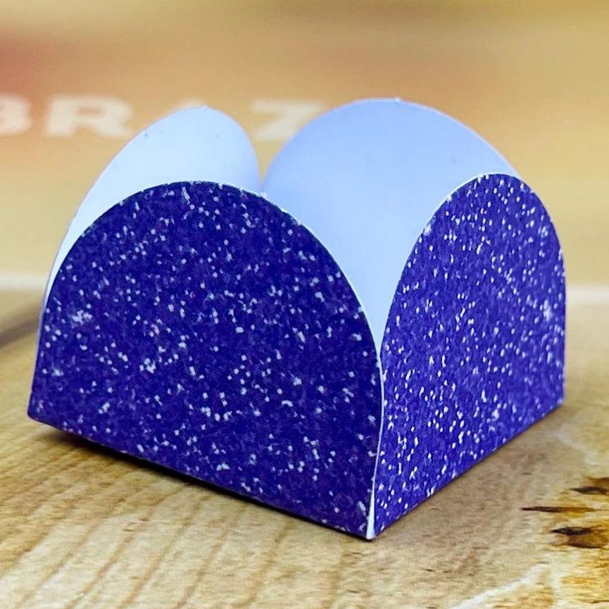 50~450 Forminhas Para Doces Imitação Glitter Roxo 4 Pétalas  10.87 (Nc Toys Simples) - Home & Living