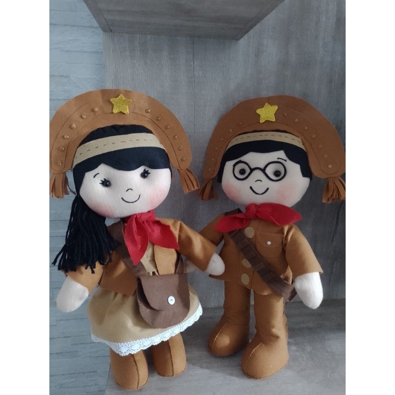 boneco lampião e Maria bonita sob encomenda
