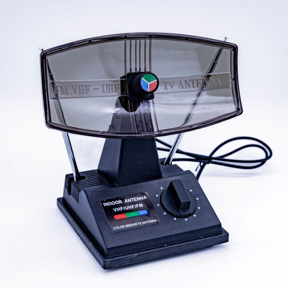 Antena Interna Sirius Capta Simnais FM/VHF/UHF e HDTV em Oferta na Shopee