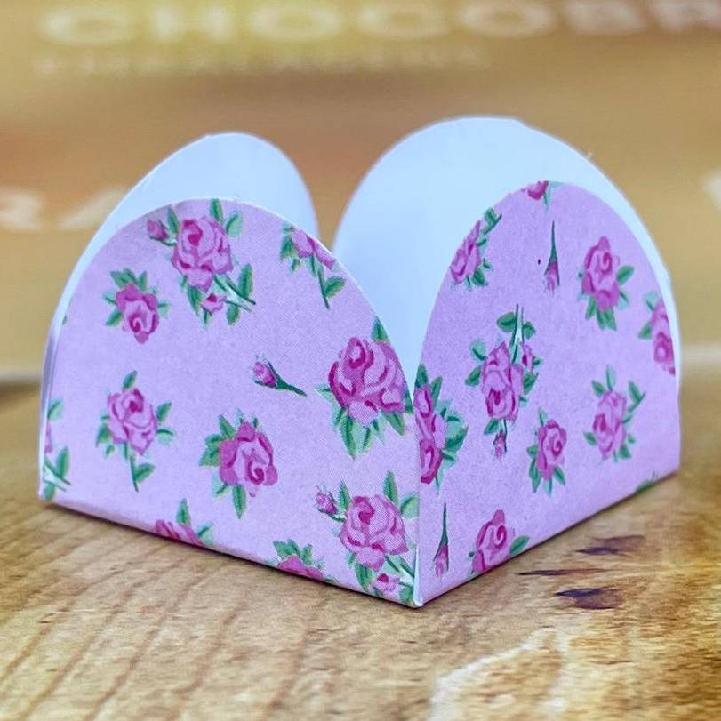 50~450 Forminhas Tema Floral Rosa Para Doces 4 Pétalas 3,3X3,3X2,2  48.2 (Nc Toys Simples)