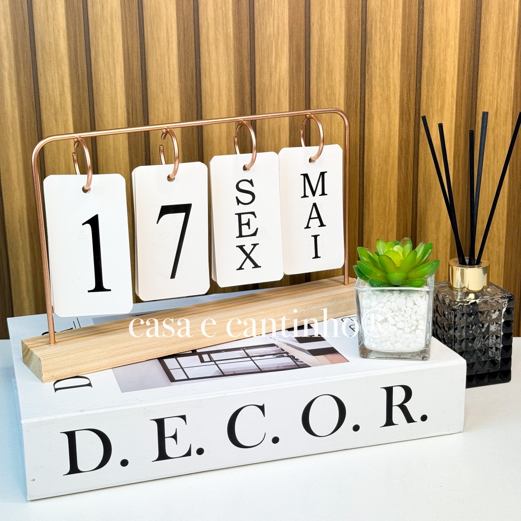 Calendário de Mesa Decorativo com Plaquinhas Preto Rose Dourado Permanente Escritório