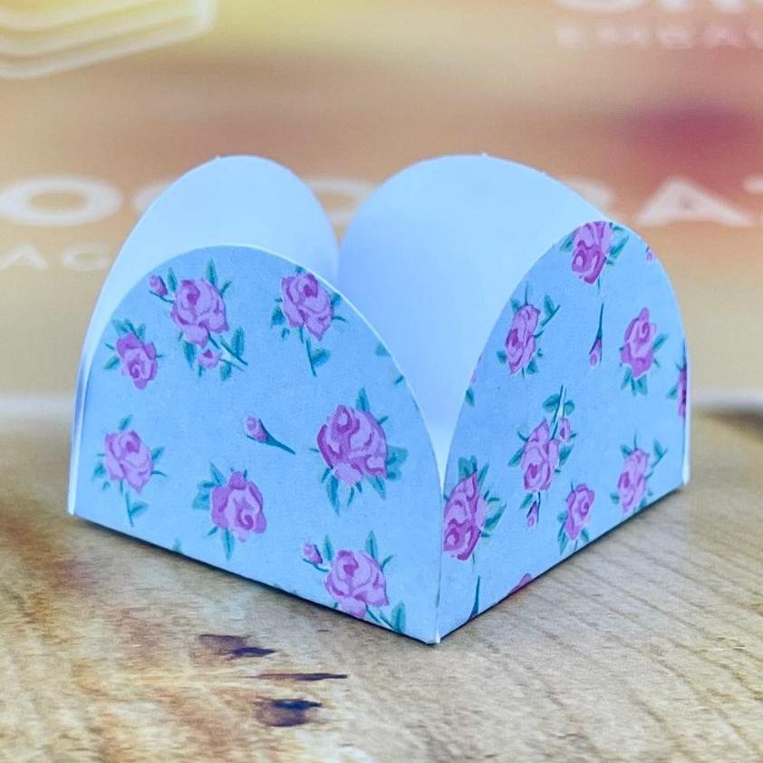 50~350 Forminhas 4 Pétalas para doces TEMA JARDIM ENCANTADO FLORAL AZUL 48.3 - Home & Living