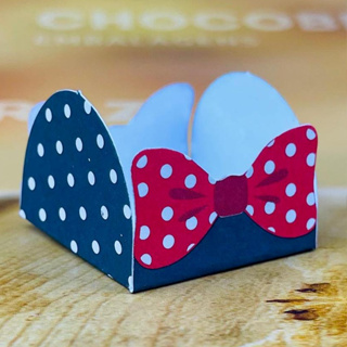 50~450 Forminhas Tema Laço Vermelho Para Doces 4 Pétalas 3,3X3,3X2,2  32.3 (Nc Toys Simples) em Oferta na Shopee