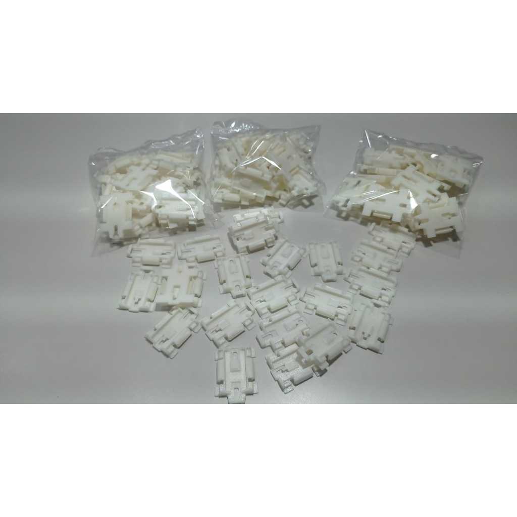 Fixador do friso de porta omega/suprema 93 à 98 (KIT COM 10PÇS) em Oferta na Shopee