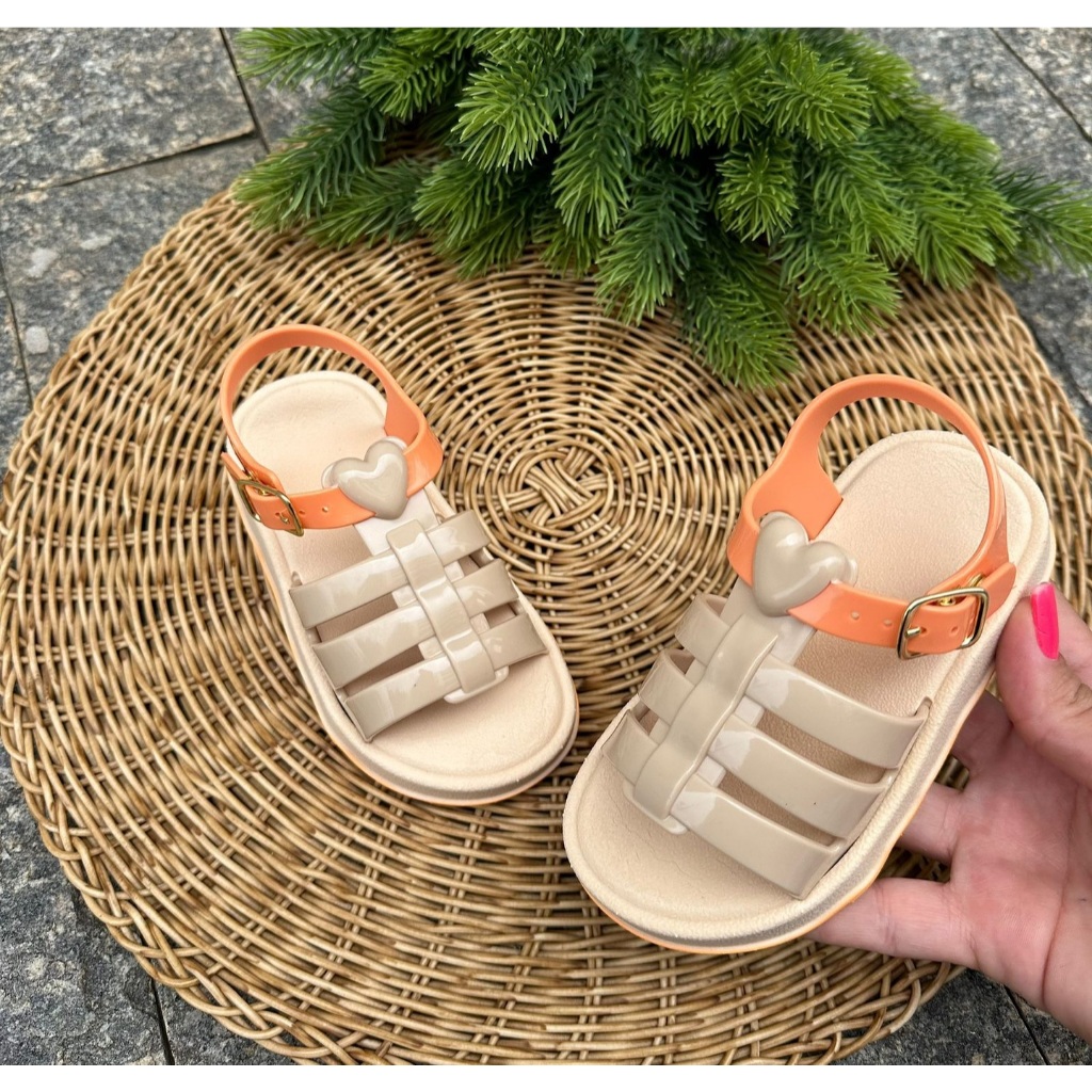 Sandália Feminina Infantil Mini Baby Blogueirinha Linda Leve Macia e Confortável Envio Imediato 2024