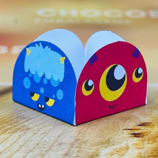 50~350 forminhas 4 Pétalas para doces TEMA MONSTROS 83.10 em Oferta na Shopee