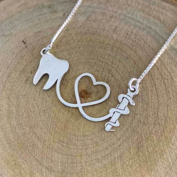 Colar Odontologia em Prata 925 - Presente Premium para Dentistas e Amantes da Odontologia em Oferta na Shopee