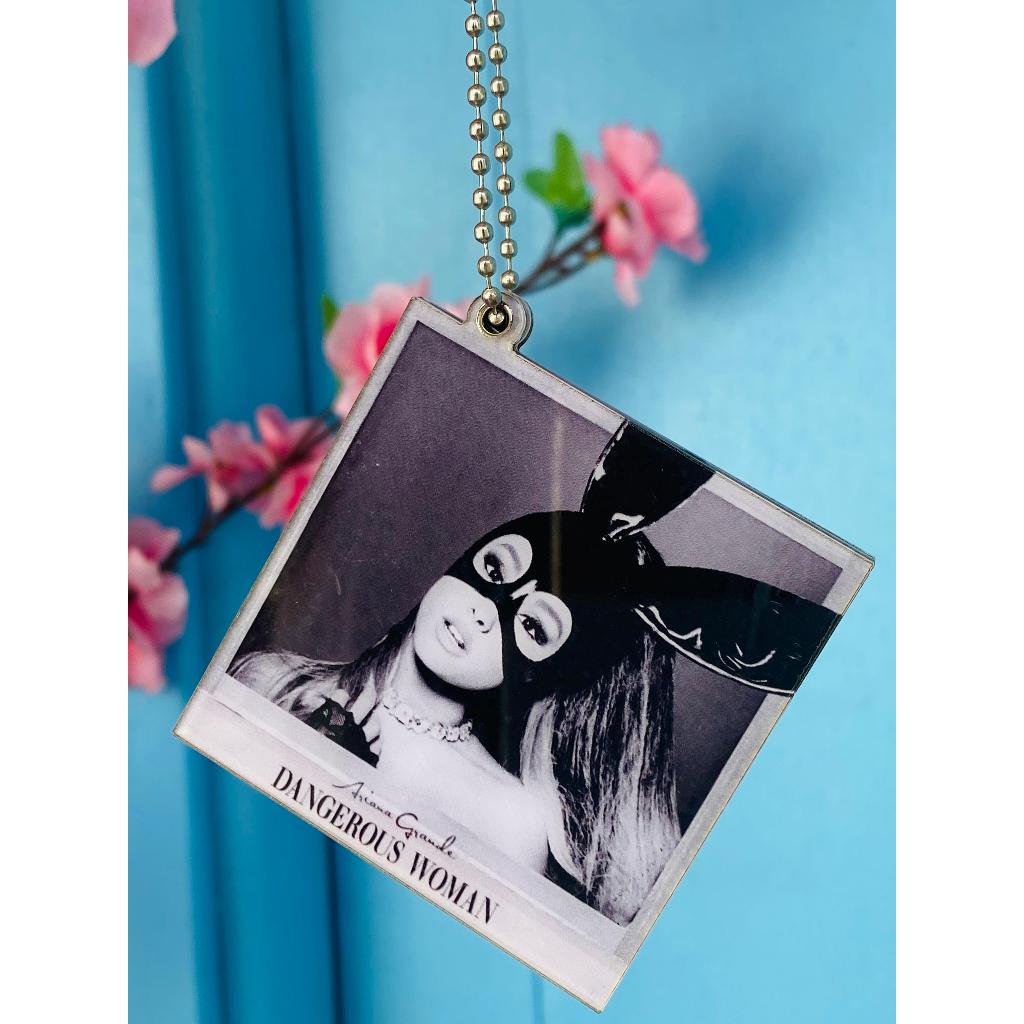 Mini CD Chaveiro Ariana Grande - NFC