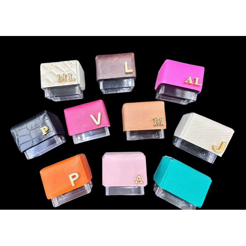 Carimbo em Couro Customizado com inicial