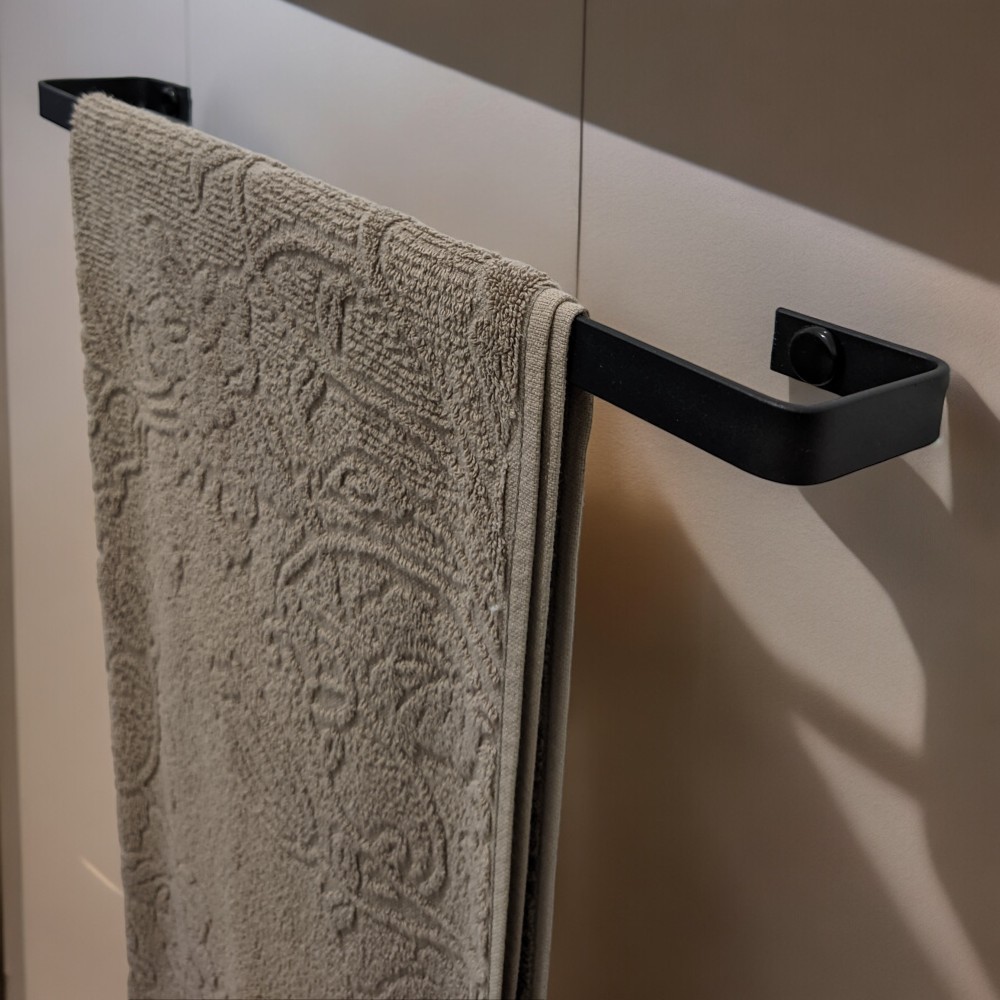 Porta Toalha Simples para Banheiro Parede Preto Fosco