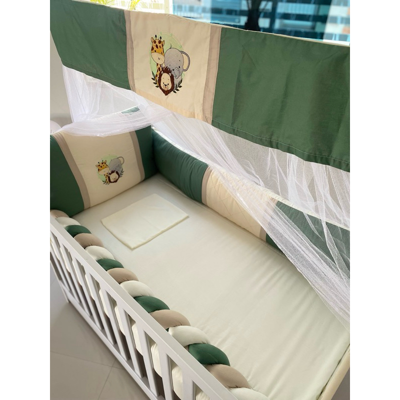 Kit Berço padrão Americano com bordado para menina e menino