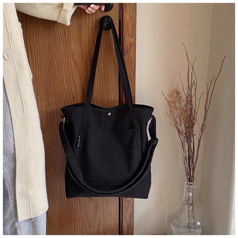 bolsa feminina transversal e ombro veludo cotelê “LOGOMG” em Oferta na Shopee