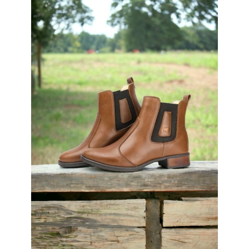 Bota de couro legitimo - feminino / envio imediato