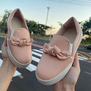 Tênis Slip On Feminino Com Laço Confortável Moderno Iate Casual Elegante