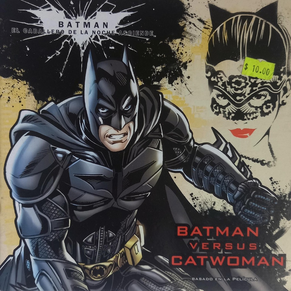 Livreto Cartonado Batman El Caballero de la noche Asciende - Espanhol - Importado - Batman Versus Catwoman