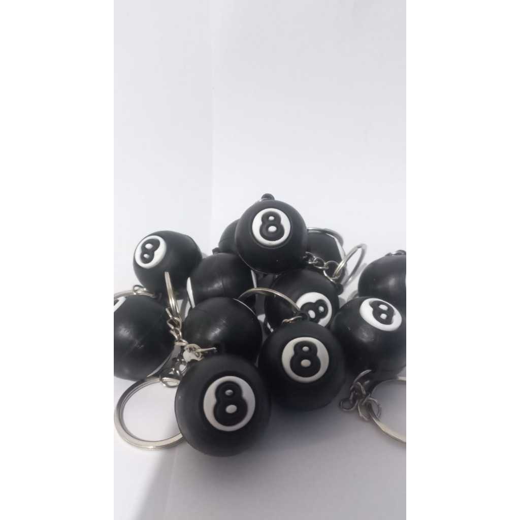 kit Chaveiros bola de sinuca na cor preta numero 8