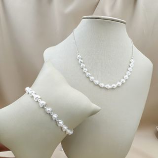 Kit Colar+Pulseira de pérolas de coração delicado choker folheado a Prata 925 em Oferta na Shopee