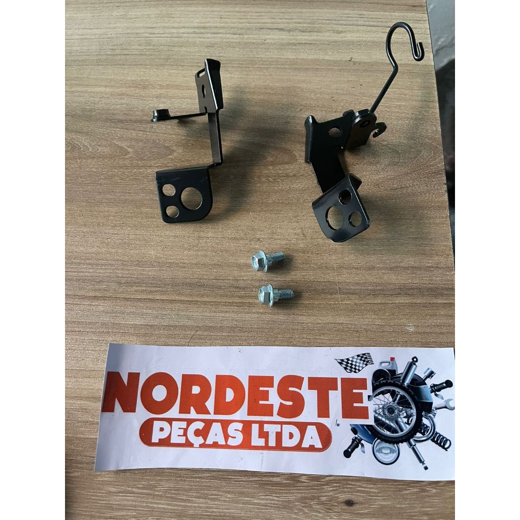 Suporte pisca Nxr dianteiro + parafusos 125 2003 ate 2005 / Nxr 150 2003 ate 2008 / Tornado 2001 ate 2008