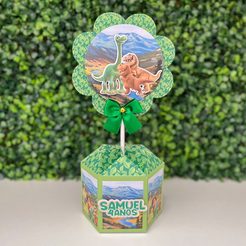 Kit Centro de mesa O Bom Dinossauro Personalizado | Arranjo Enfeite Aniversário Cachepô Lembrancinha