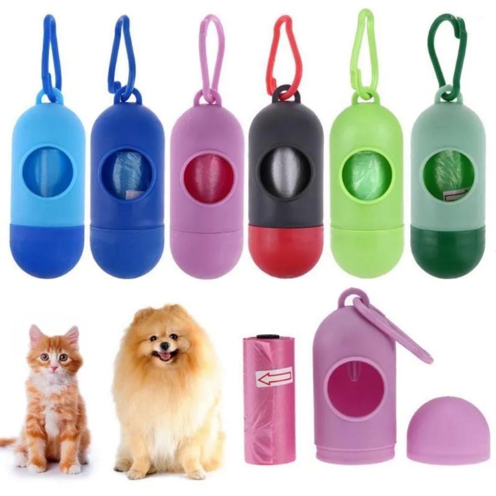 Kit com  2 Unidades de Cata Caca com Porta Saquinho para Cachorro Gato Pet c/ Refil Sacola Plástica Higiene Sortidos