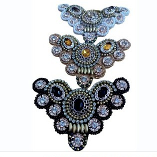 Cabedal em feltro para customizar decorar chinelo. (Par) em Oferta na Shopee