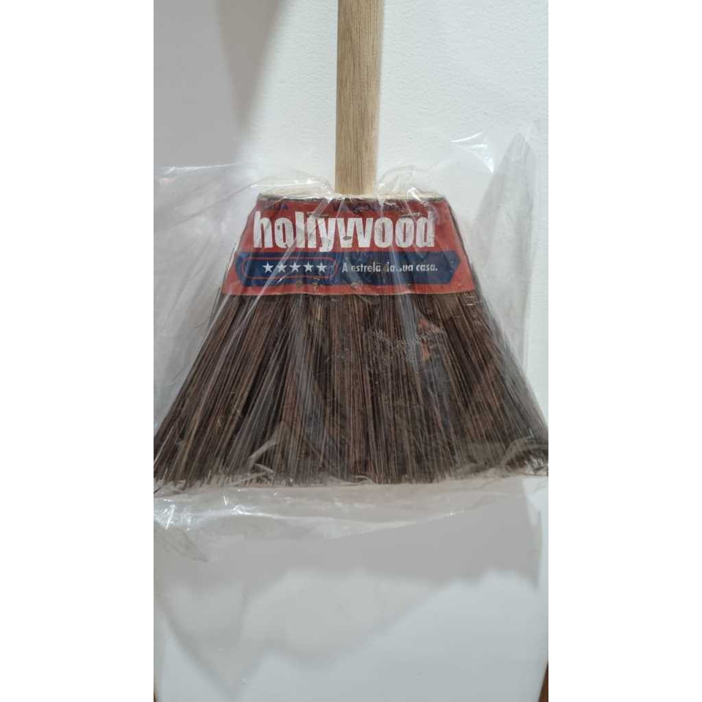 Vassoura Piaçava Reforçada N 5 Com Cabo em Oferta na Shopee