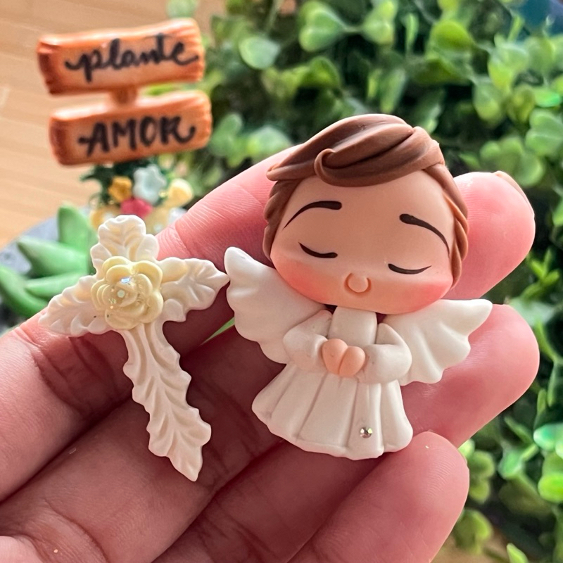 Entremeio em biscuit para terços anjos / Espírito Santo