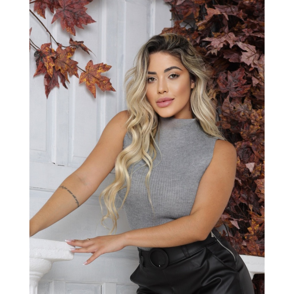 Blusa Feminina Tricot Gola Alta Canelada Garrafinha Inverno Elegante