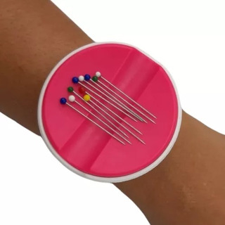 Porta Alfinete Magnético De Pulso Várias Cores em Oferta na Shopee