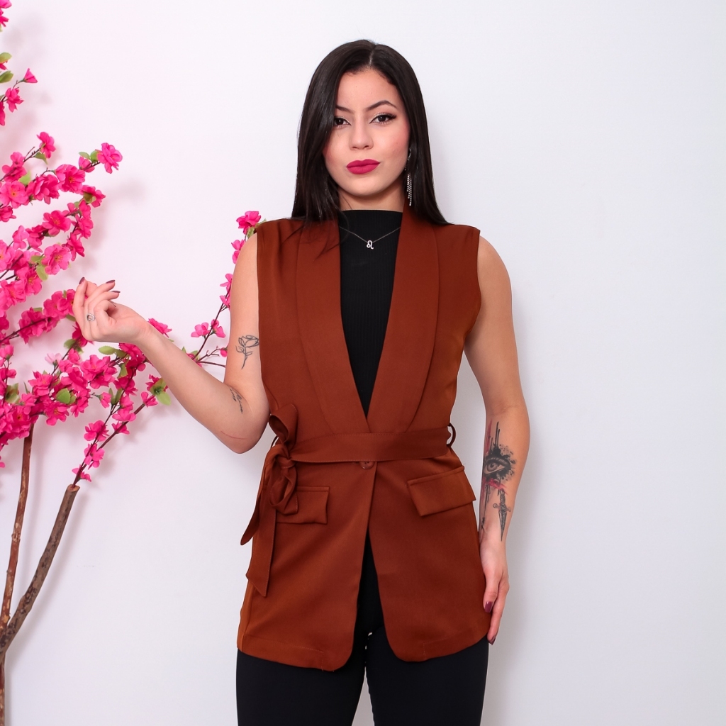 Colete Longo com cinto Gola Xale feminino em alfaiataria