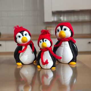 Enfeite Geladeira Trio De Pinguim Com Touca - Ceramica em Oferta na Shopee