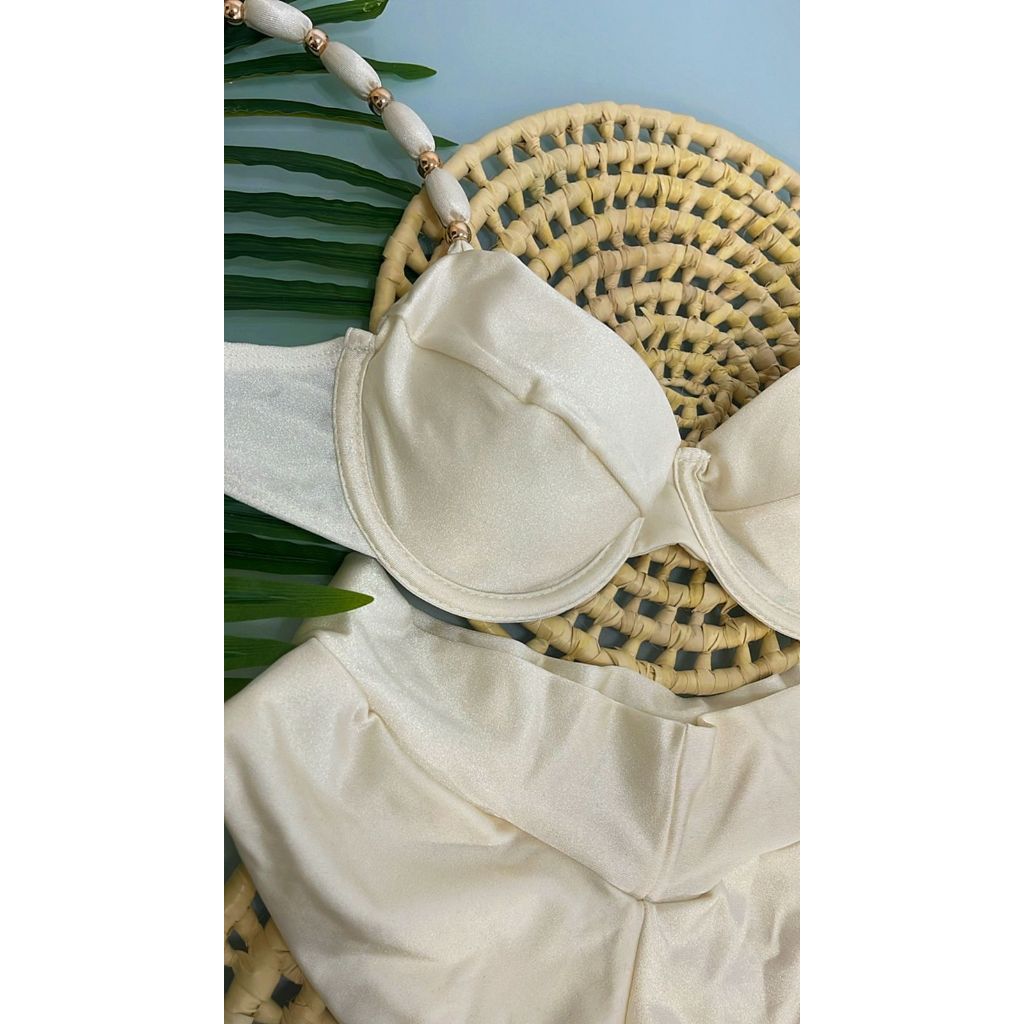 Biquini meia taça hot com detalhe na alça luxo e calcinha fio duplo cintura alta moda blogueira tendência verão hot pant