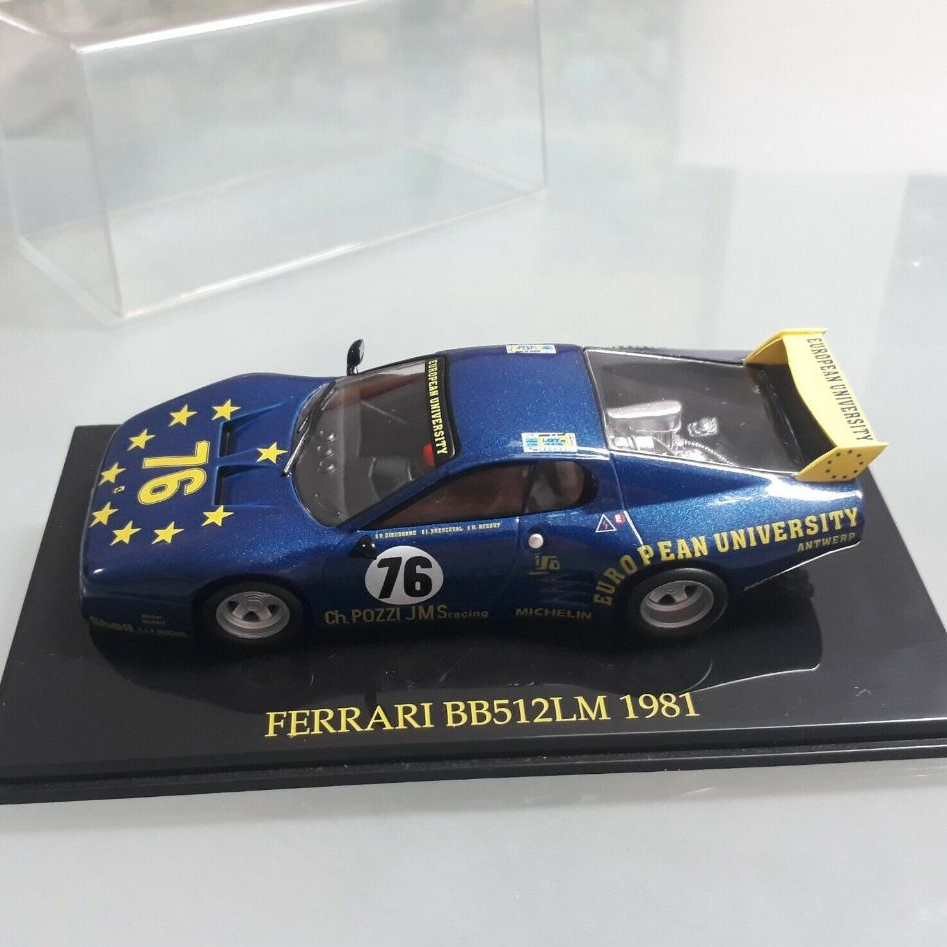 Miniatura Carro de metal Ferrari BB512LM Azul 1/43 c/ acrílico protetor