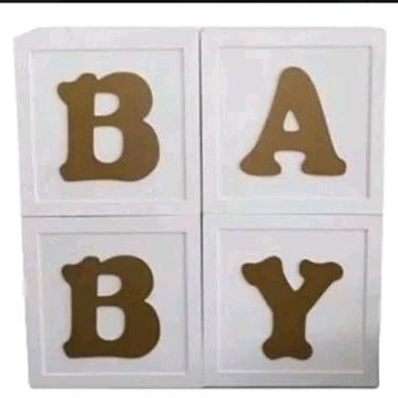 Cubo 15x15, branco letras douradas chá bebê revelação