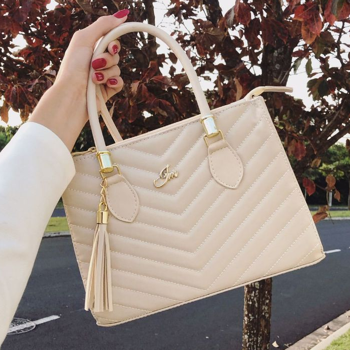 Bolsa Feminina Media Transversal e de Mão Bordado Matelassê em Oferta na Shopee