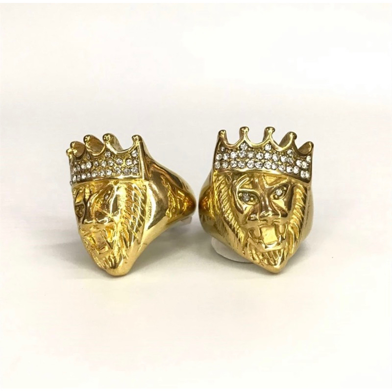Anel Dedeira Leão Coroa Cravejado/ Banhado a Ouro 18k/ Aço inoxidável