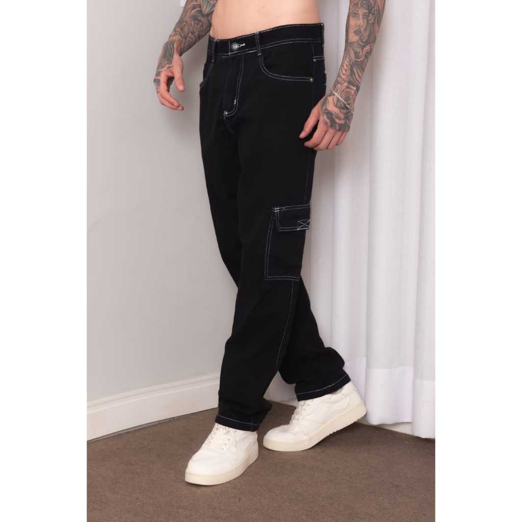 CALÇA CARGO MASCULINO PRETA COM COSTURA BRANCA