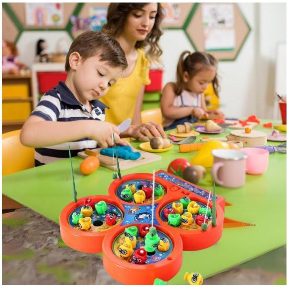 brinquedos/Jogo Infantil Pega Peixe COM IMA Pescaria Maluca 32 Peixes E 4 Varas