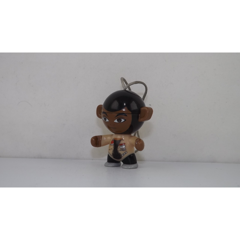 Miniatura Finn Nº SE342 Coleção Kinder Ovo 2018 Semi Novo