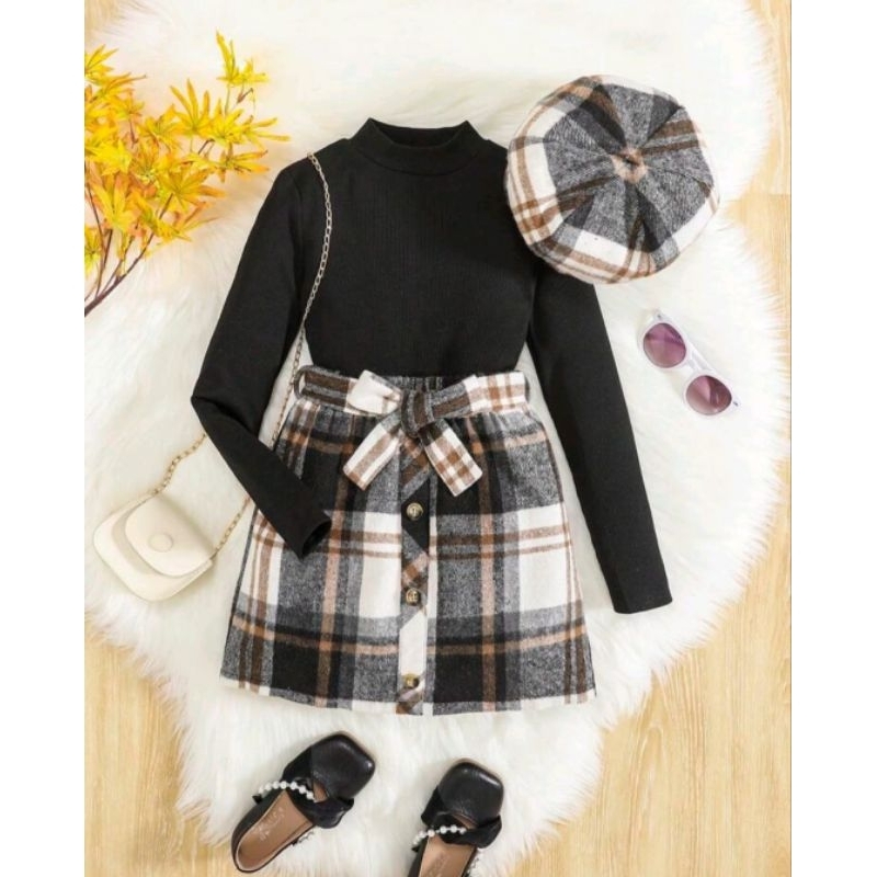 Conjunto juvenil saia xadrez flanelada blusa canelada e boina charmosa e elegante menina
