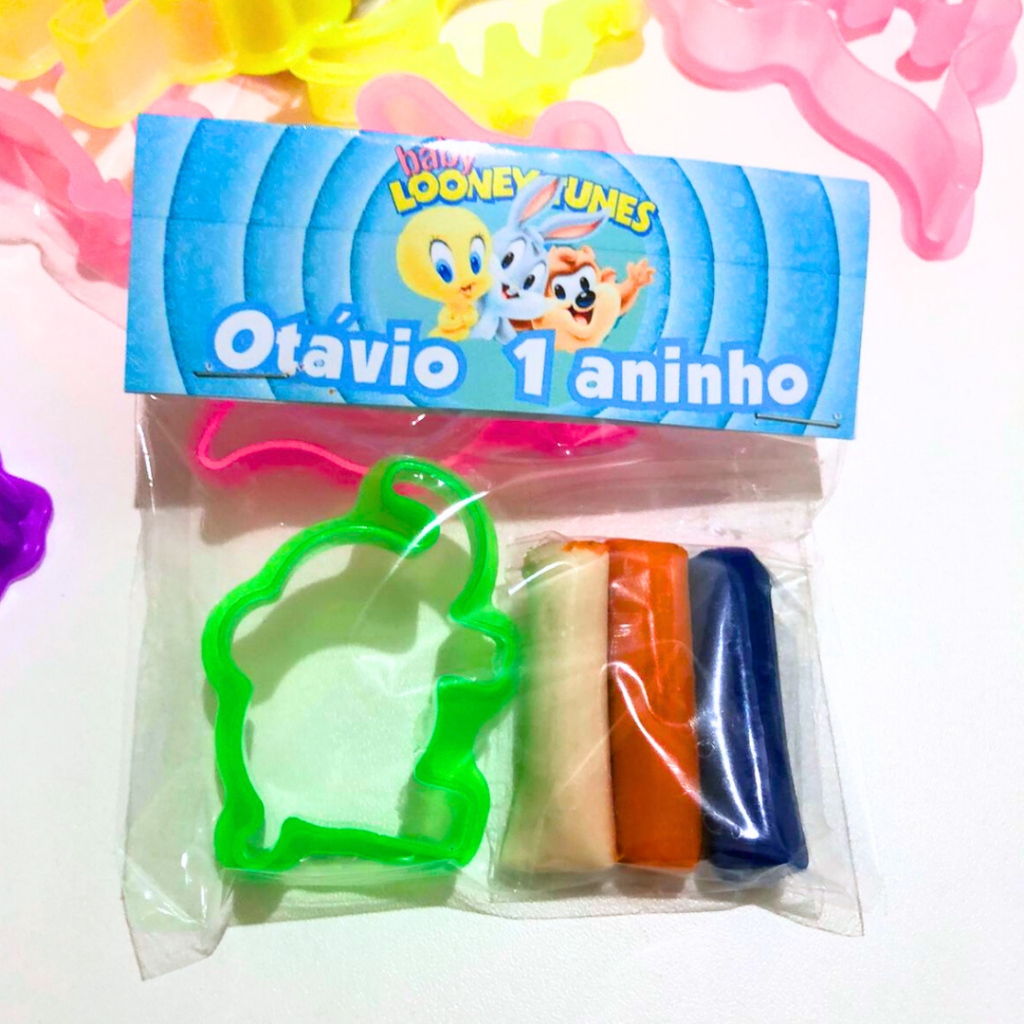 Kit Mini Personalizado Massinhas + Cortador Qualquer Tema Lembrancinha Aniversario Infantil