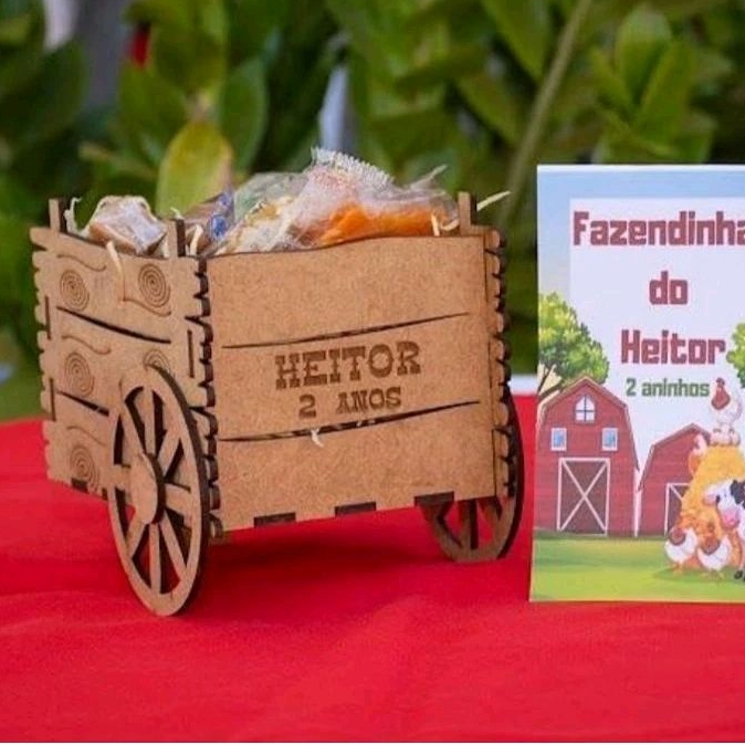10 Centro de Mesa Carruagem/Carroça Fazendinha Personalizado